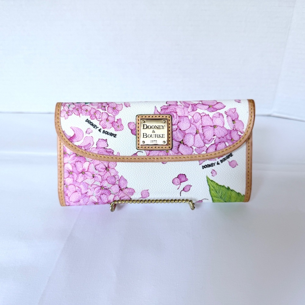 Dooney & Bourke Hydrangea Wallet Women OS White Pink Excellent Floral Clutch